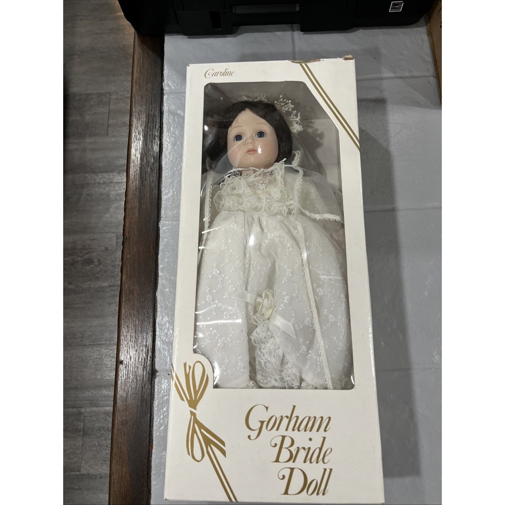 Vintage GORHAM Porcelain Music Box Caroline Bride Doll 1987
